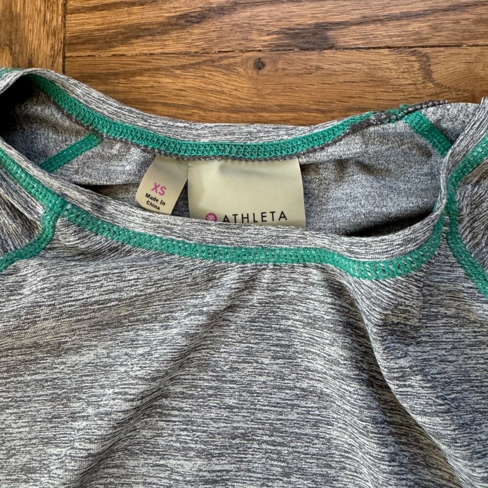 Athleta Rashguard - Picture 3 of 5